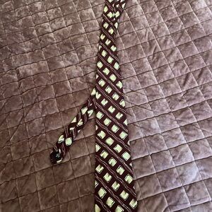 Stylish red and Cream Men's Tie